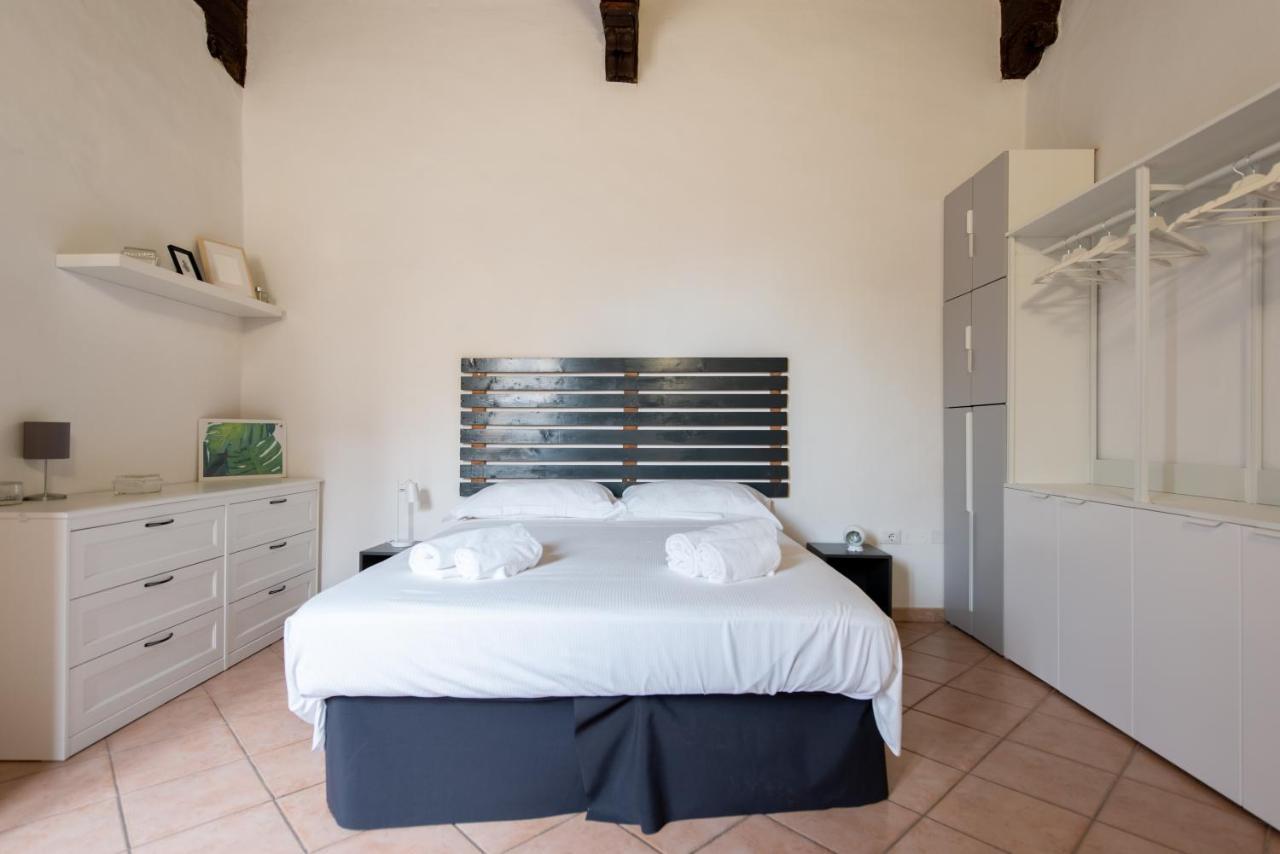 2 Next To A Market And Piazza Santa Croce - Homeunity Apartment Florenz