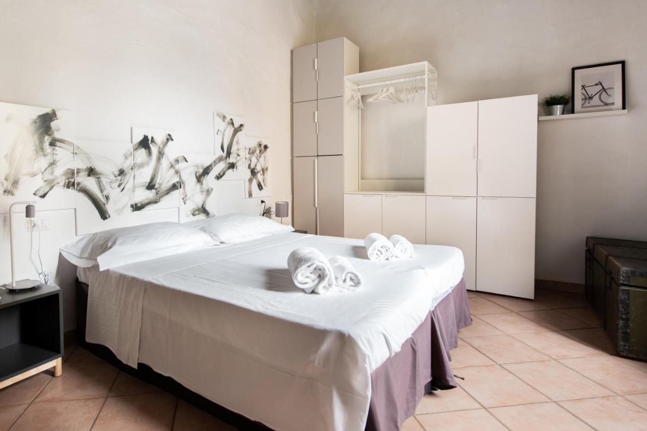 2 Next To A Market And Piazza Santa Croce - Homeunity * Florenz